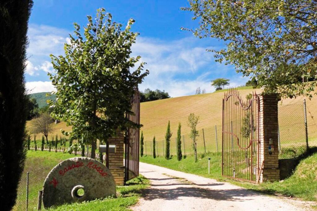 Вилла Casale Rosso Castel San Felice Экстерьер фото