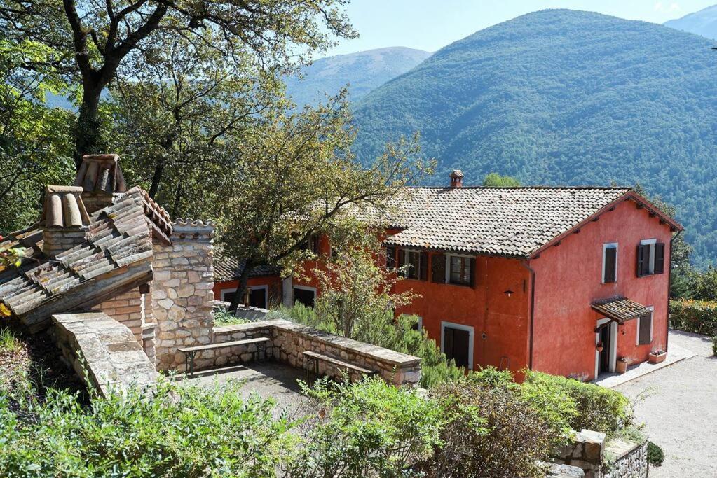 Вилла Casale Rosso Castel San Felice Экстерьер фото